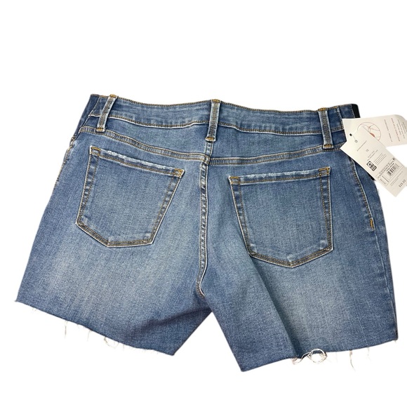 isabel maternity expandable Side Panel Cutoff Shorts - Sizes available boxAG - Picture 5 of 6